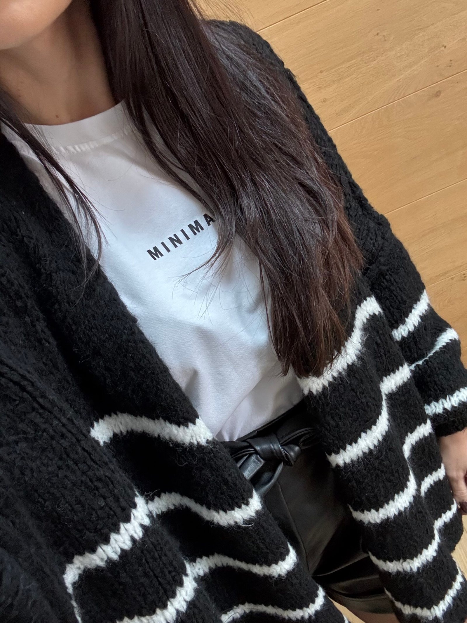 Scarlett - Gilet en maille rayé Noir & Blanc – Image 3