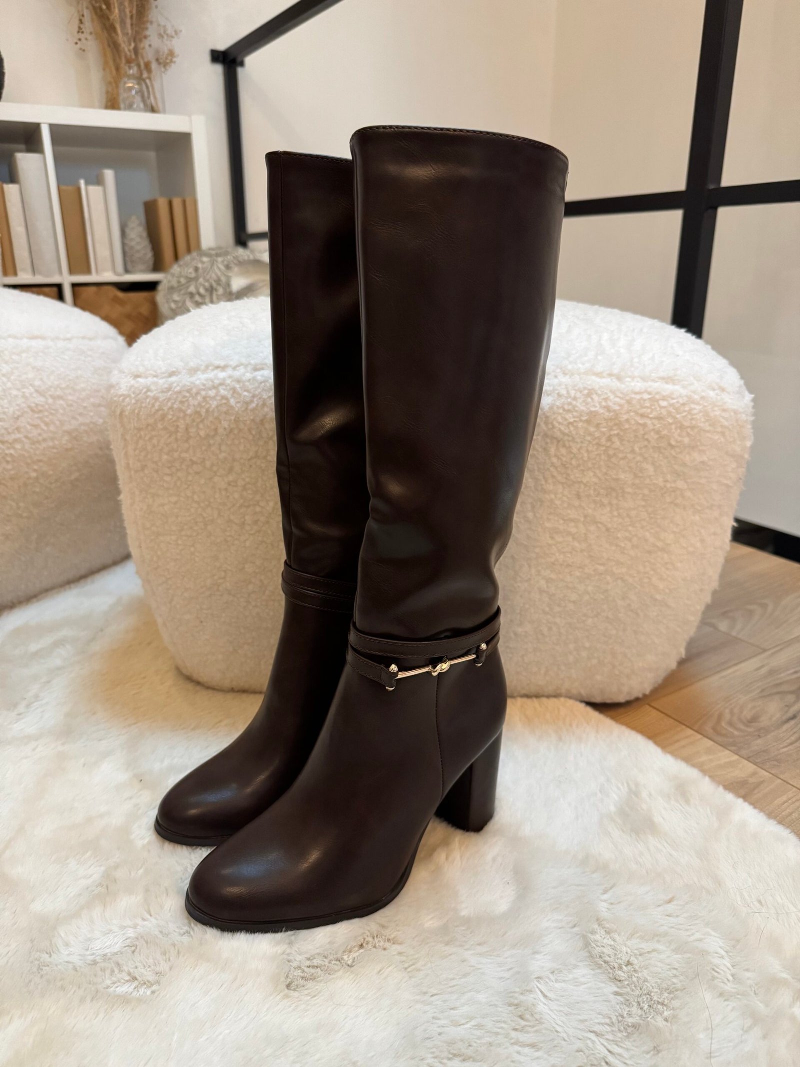 Chalie - Bottes à talons Marron Foncé – Image 4